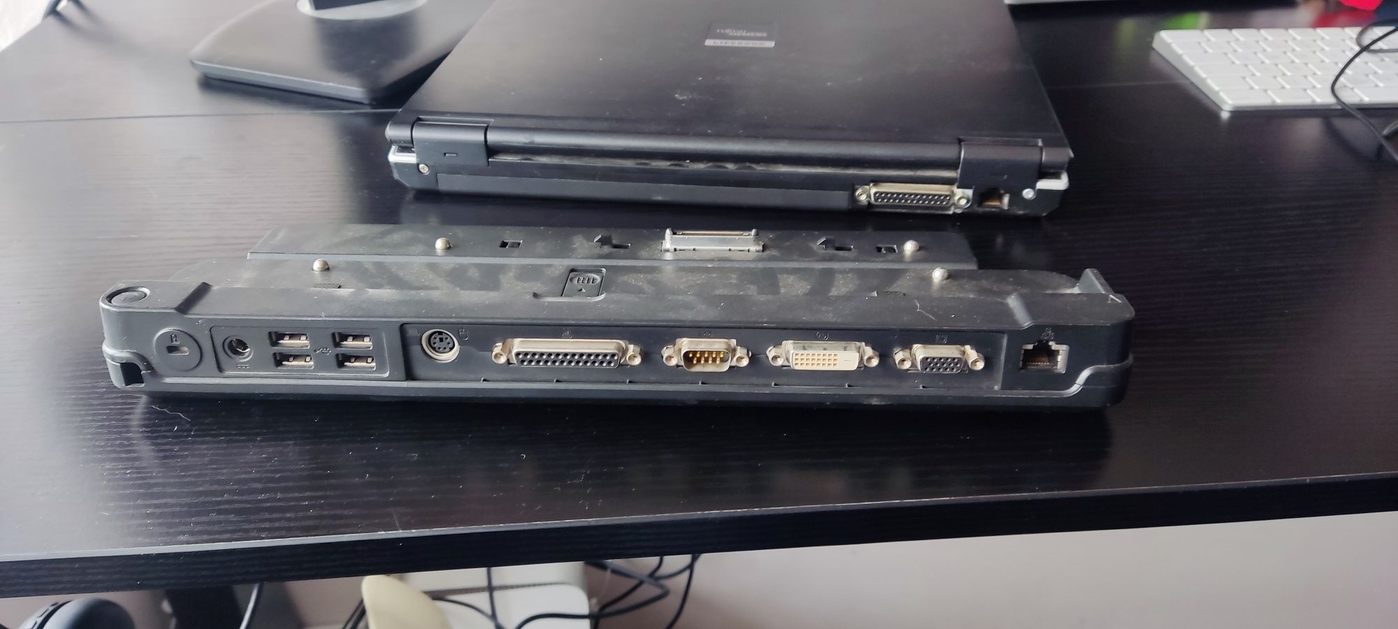 Laptop Fujitsu Siemens life book