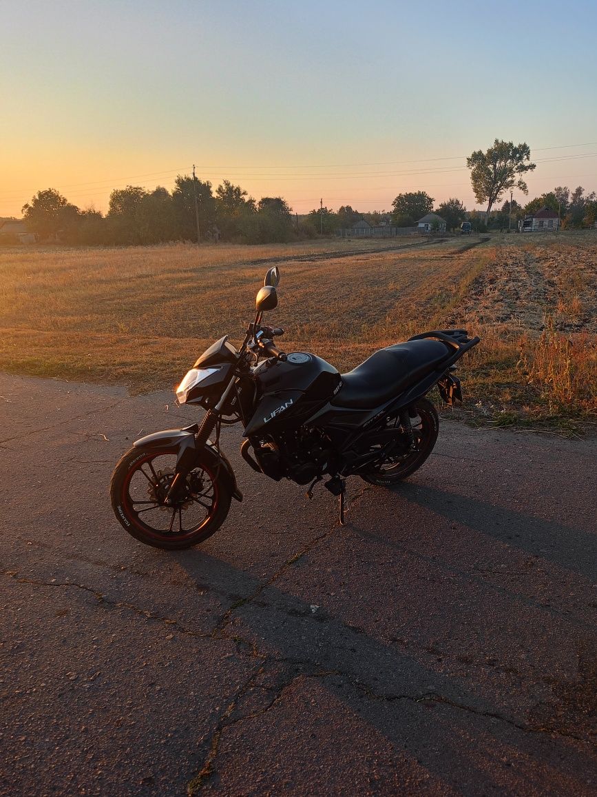 Lifan CityR 200.