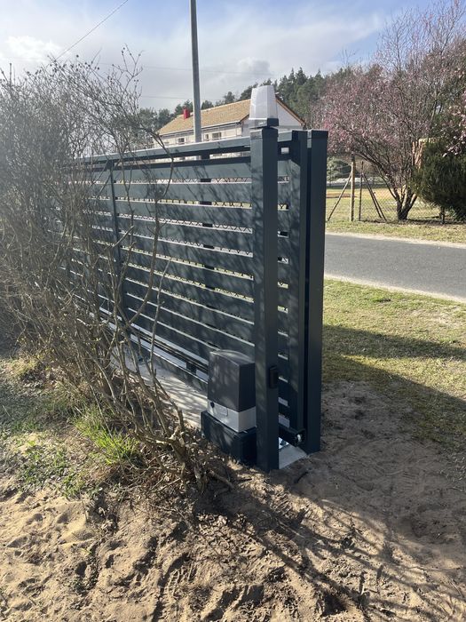 Instalacja i serwis napędów do bram, domofonów i wideodomofonów