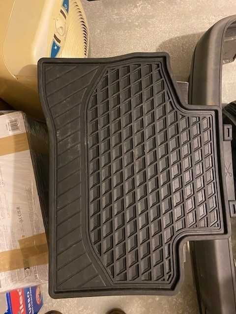 Conjunto de Tapetes Borracha Original Mercedes GLC