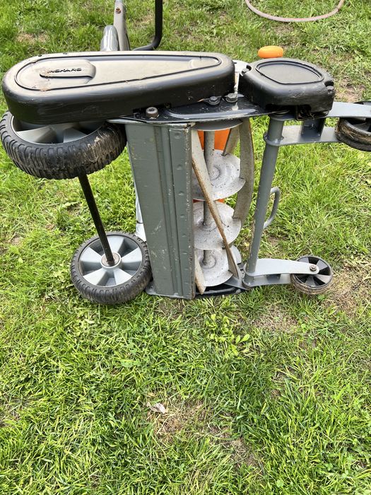 Bebnowa kosiarka Fiskars reczna uzywana