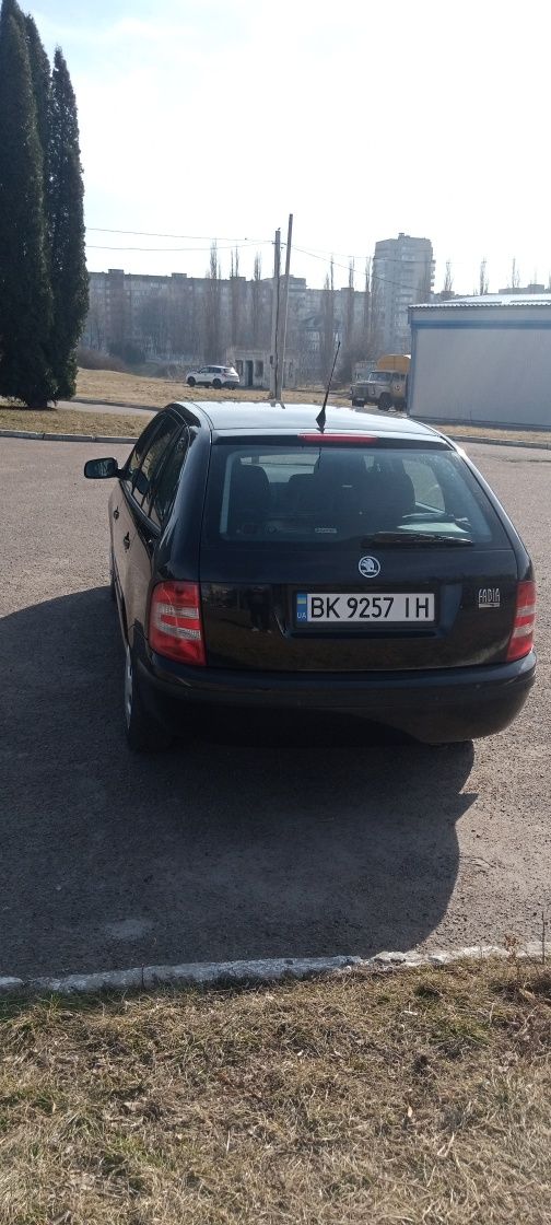 Продам шкода фабія 2007 рік у дуже хорошому стані ,1,4 см, куб 59кілов