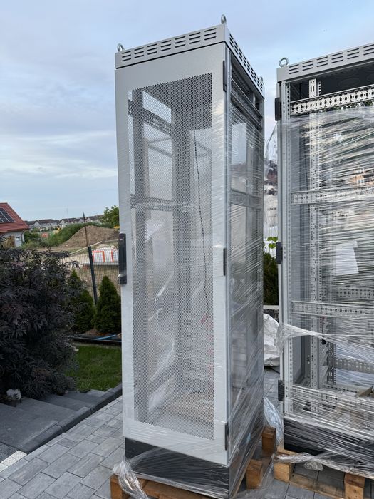 Szafa rack, krosownicza, sieciowa, pod magazyn energii