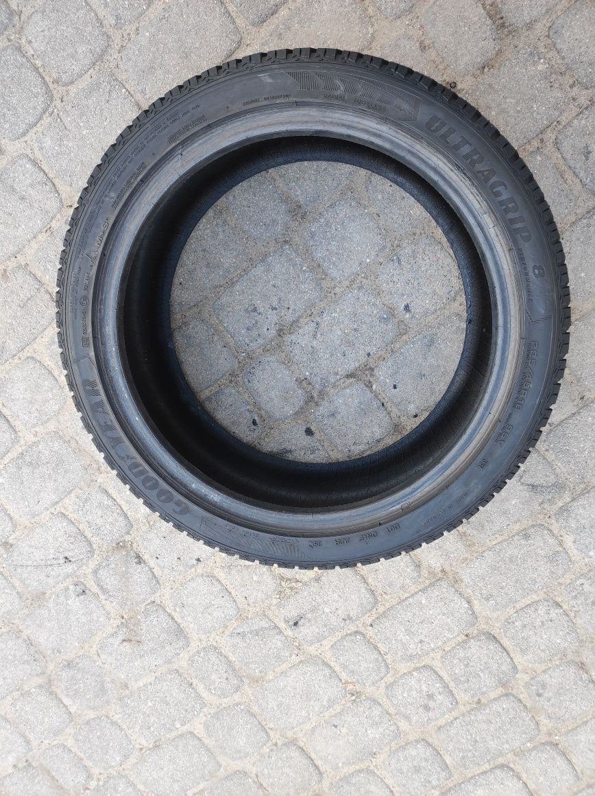 225.45.18 jedna opona Goodyear Ultra Grip 8