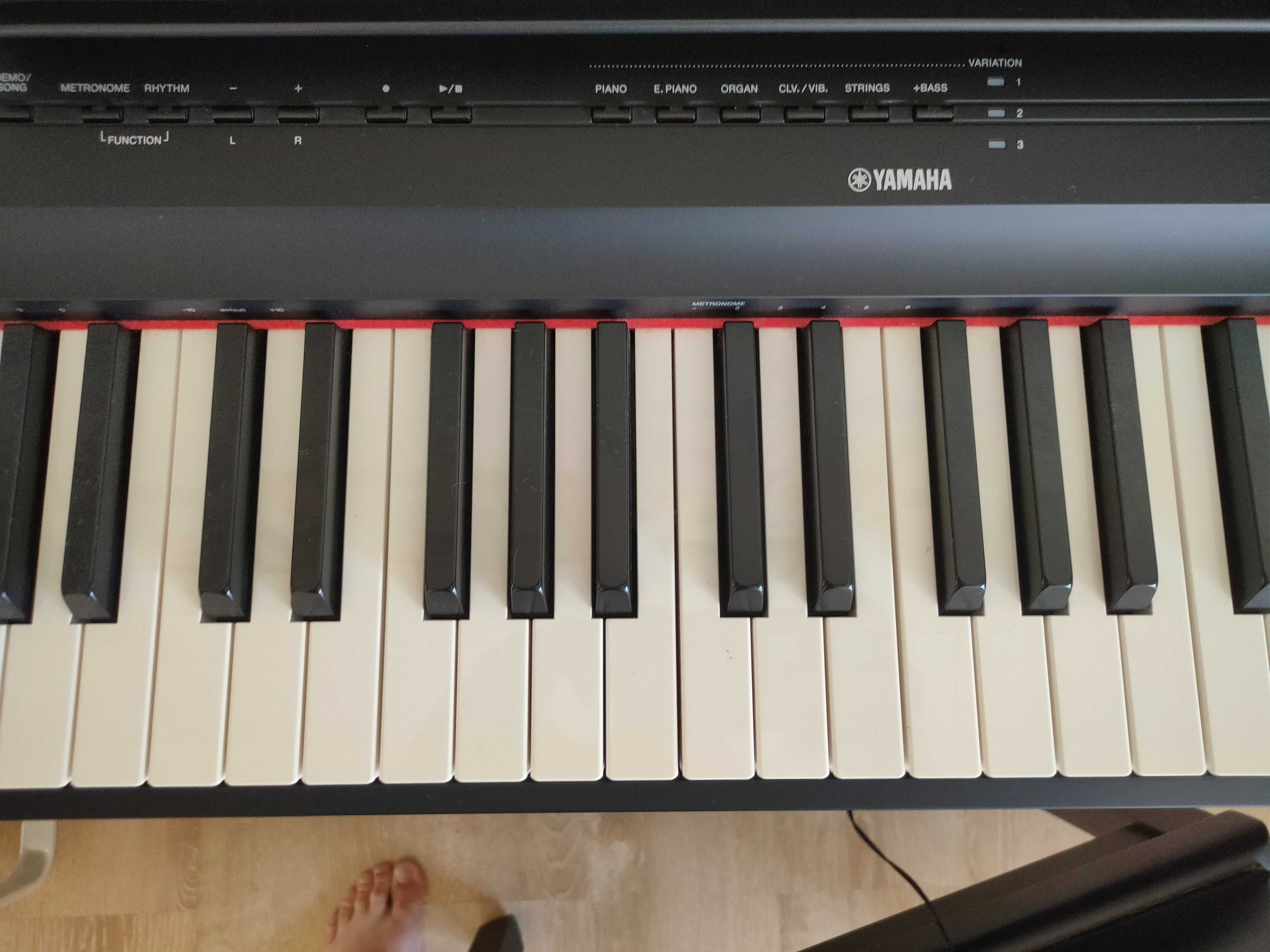 Piano Yamaha P-125