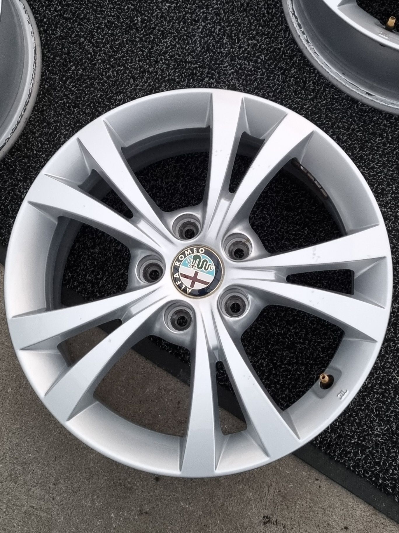 Felgi Alu 16" Alfa Romeo Giulietta 5x110 BdbStan Oryginalne