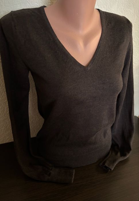 Жіночий джемпер бренду GAP