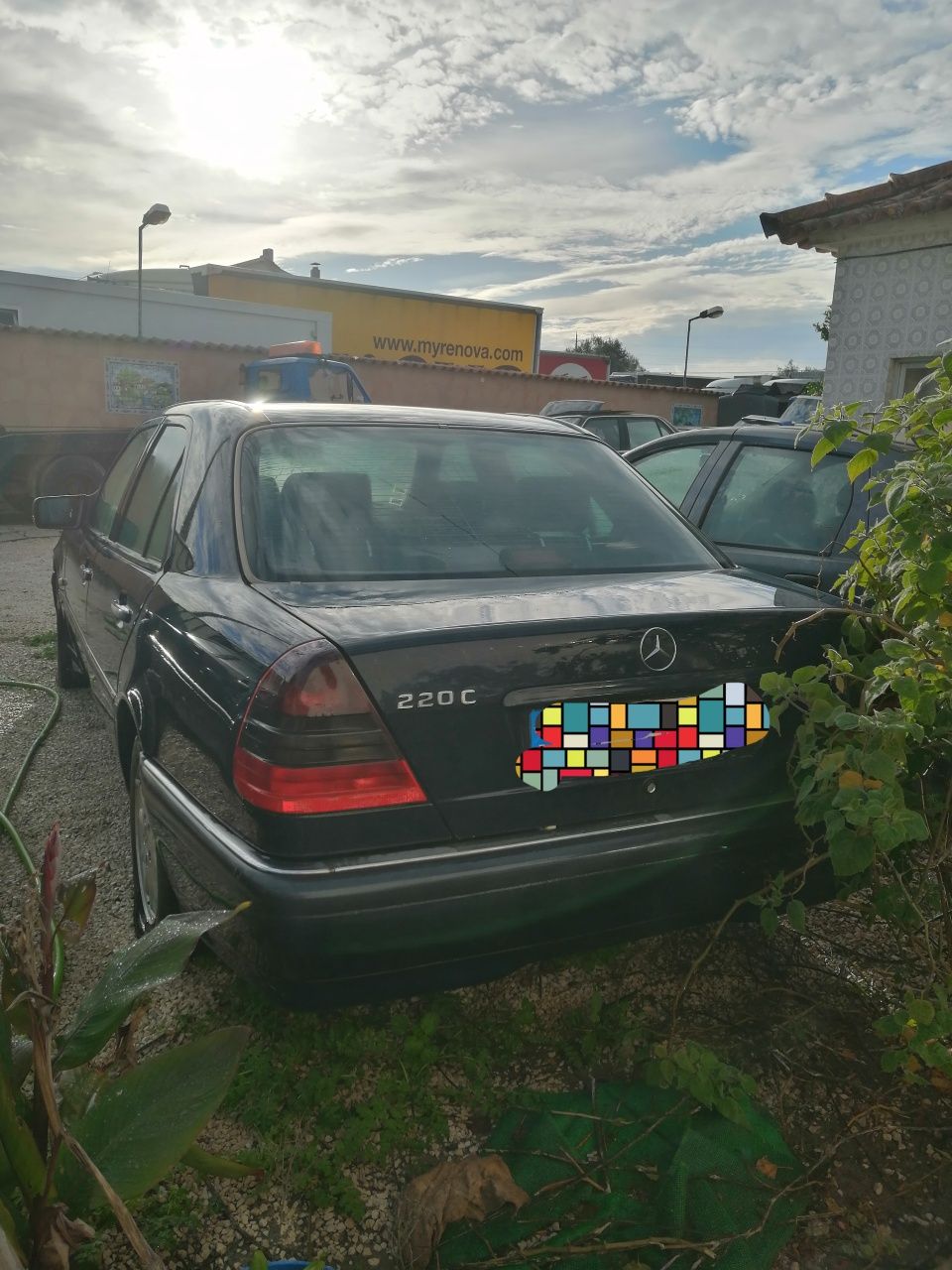 Para peças Mercedes C220 CDi ano 1999 todo o tipo de material disponív