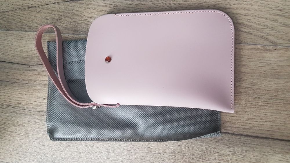 Futerał do telefonu batycki pudrowy róż, skóra