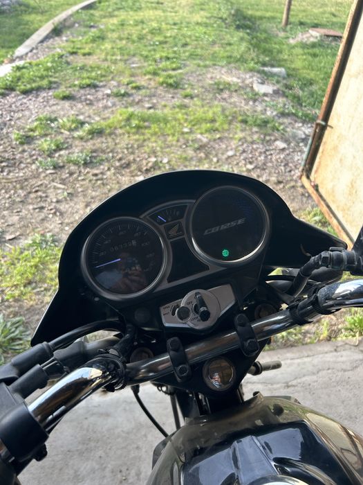 Мотоцикл Honda cb125e