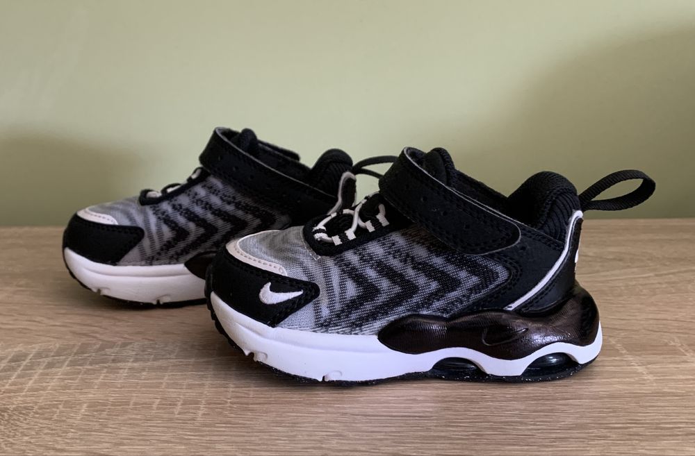 Детские кроссовки adidas nike