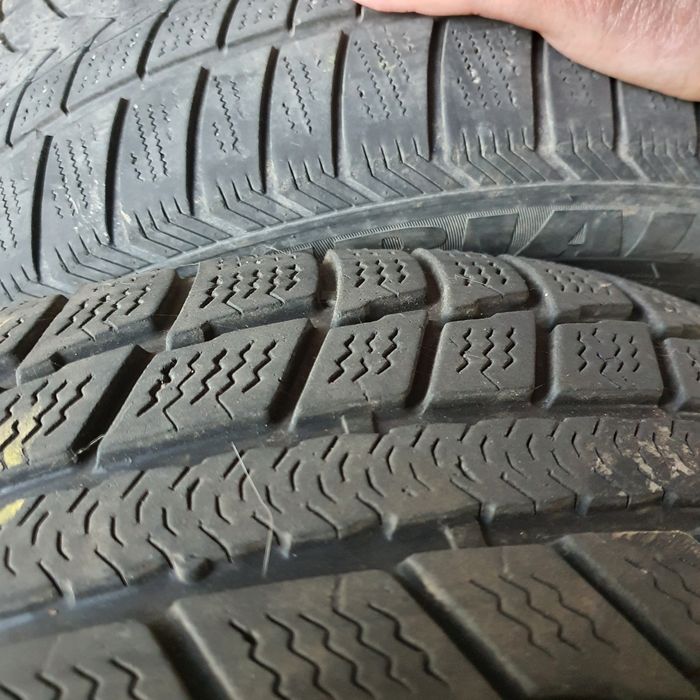 Opony zimowe Snowdragon 225/45 r17