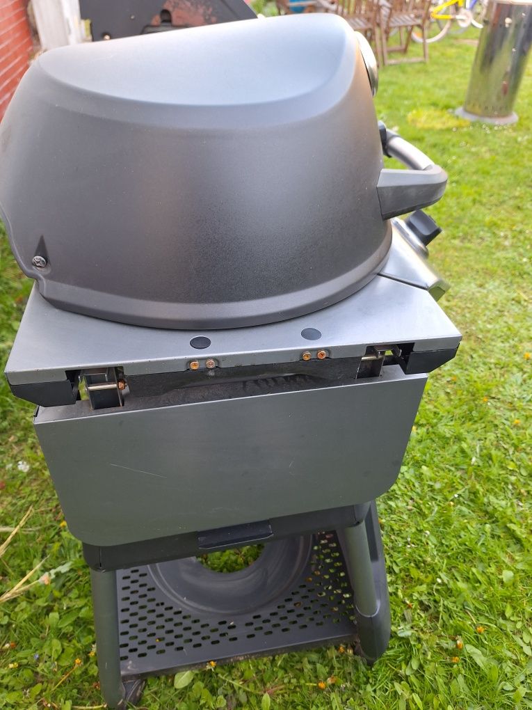 Grill elektryczny weber