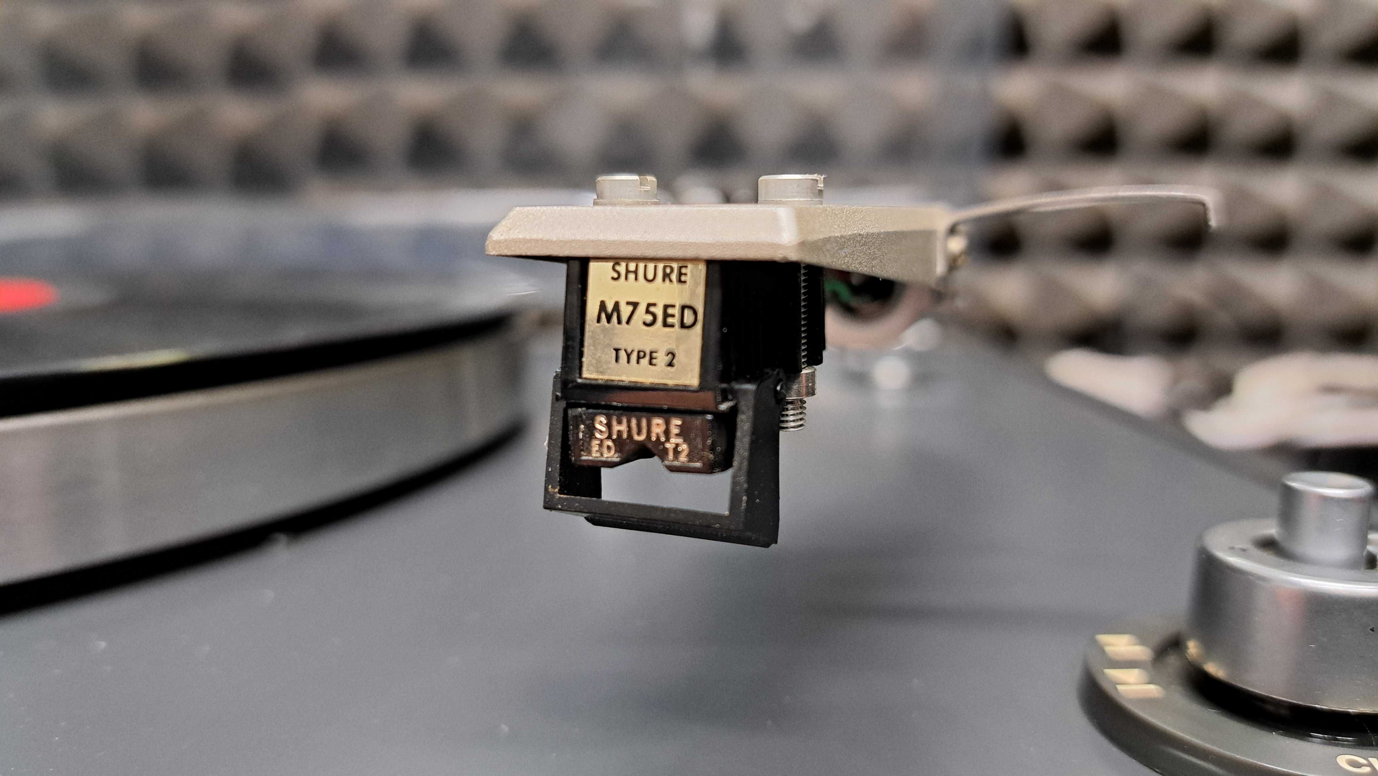 Gramofon Cec BD 3200 SHURE M75ED