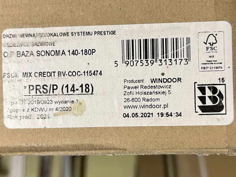 Nowe Drzwi wewnętrzne 70 prawe z futryną i klamka kolor Sonoma