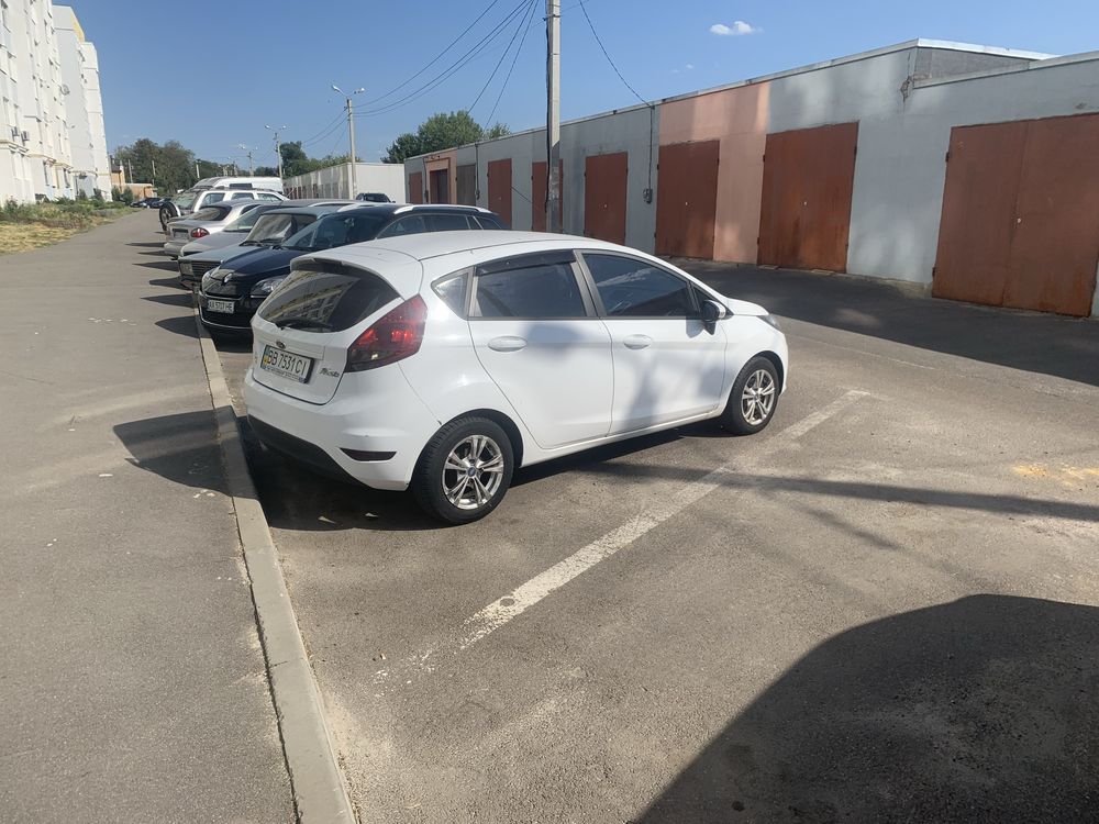 Ford fiesta 1,4 2012 год