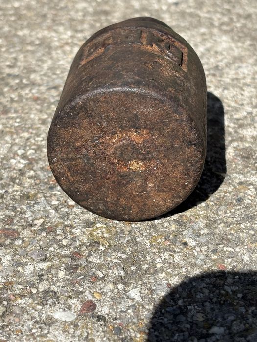 Stary żelazny odważnik 0,5kg