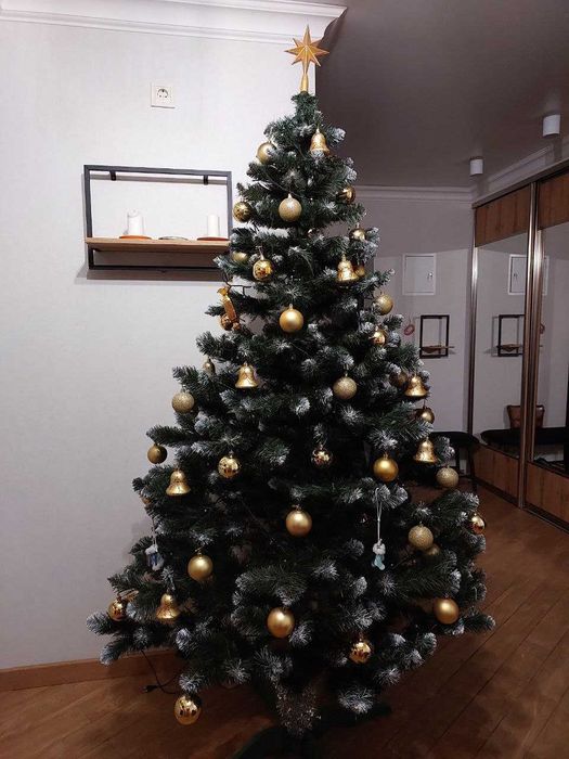 ОЧЕНЬ ПУШИСТАЯ штучная ёлка с белыми кончиками/Ассортимент/ Ялинка/Ель