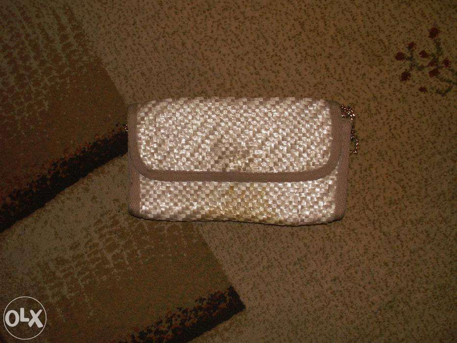 Torebki damskie bardzo ładne.