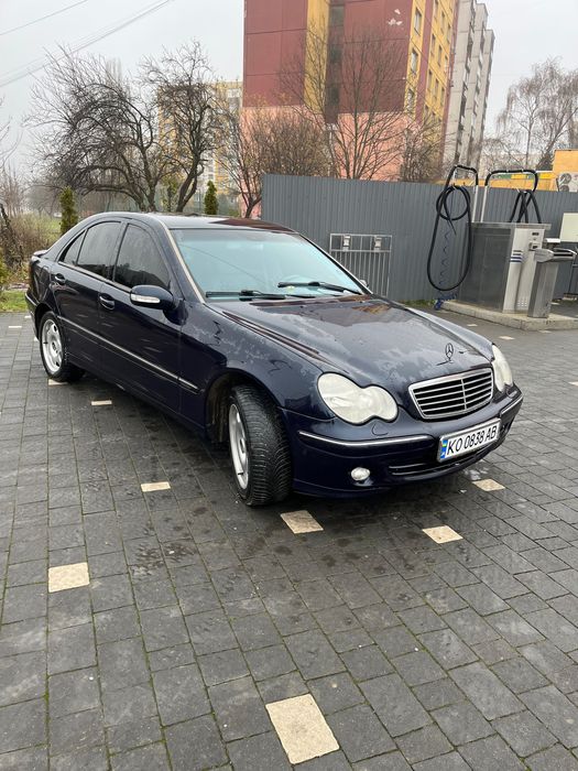 Mercedes C 200 2001 рік випуску 2 л.бензин