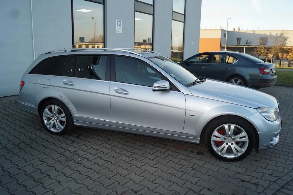 Mercedes-Benz Klasa C C180/156KM Avantgarde, Bi-Xenon, NAVI, Pół skóry, Szyber, Zobacz Stan!