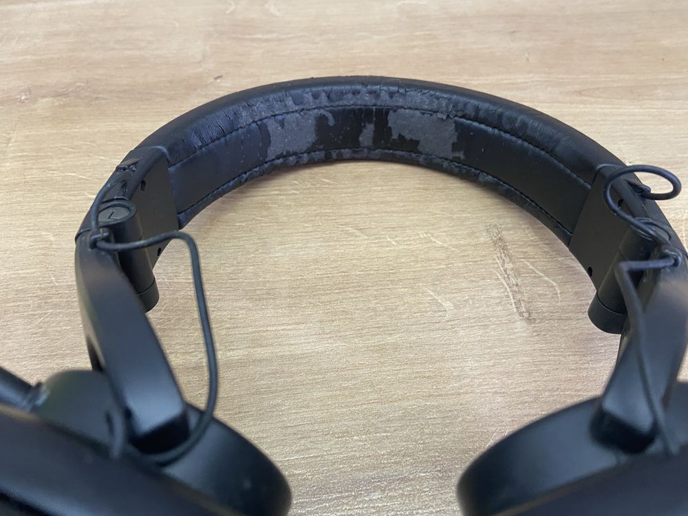 Наушники Shure srh440