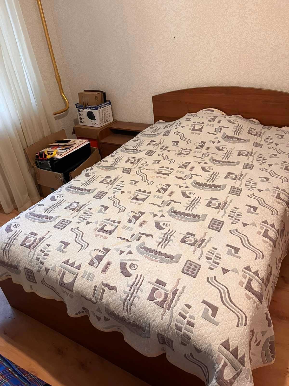 Ліжко двоспальне