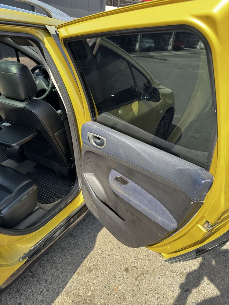 Peugeot 307 2.0HDI 2003 року