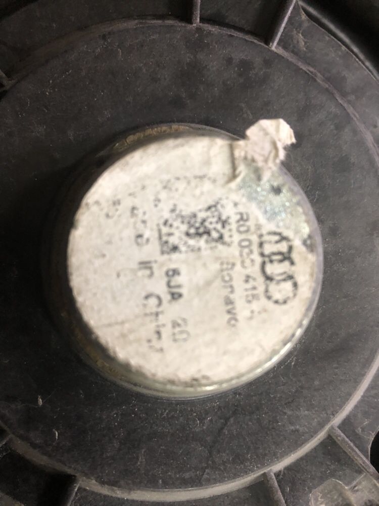 Динамик передний Audi A4 B8 A5 Q5 8T0035415 A 8R0035415 A динамік