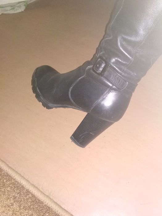 Зимние кожаные сапоги 37 размер