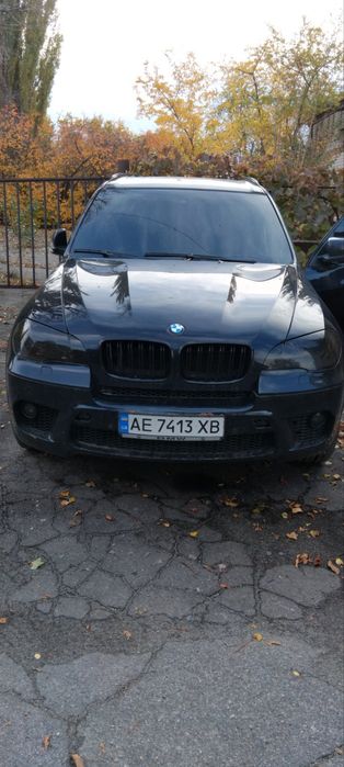 Продам BMW X5 4.4