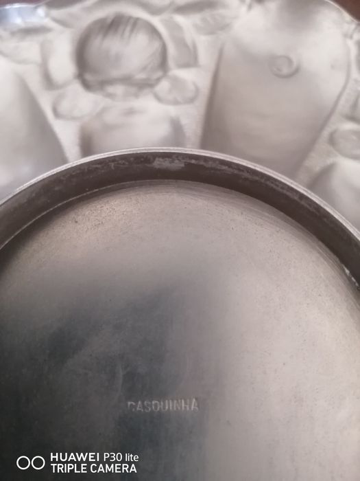 Fruteira em casquinha, com mais de 80 anos