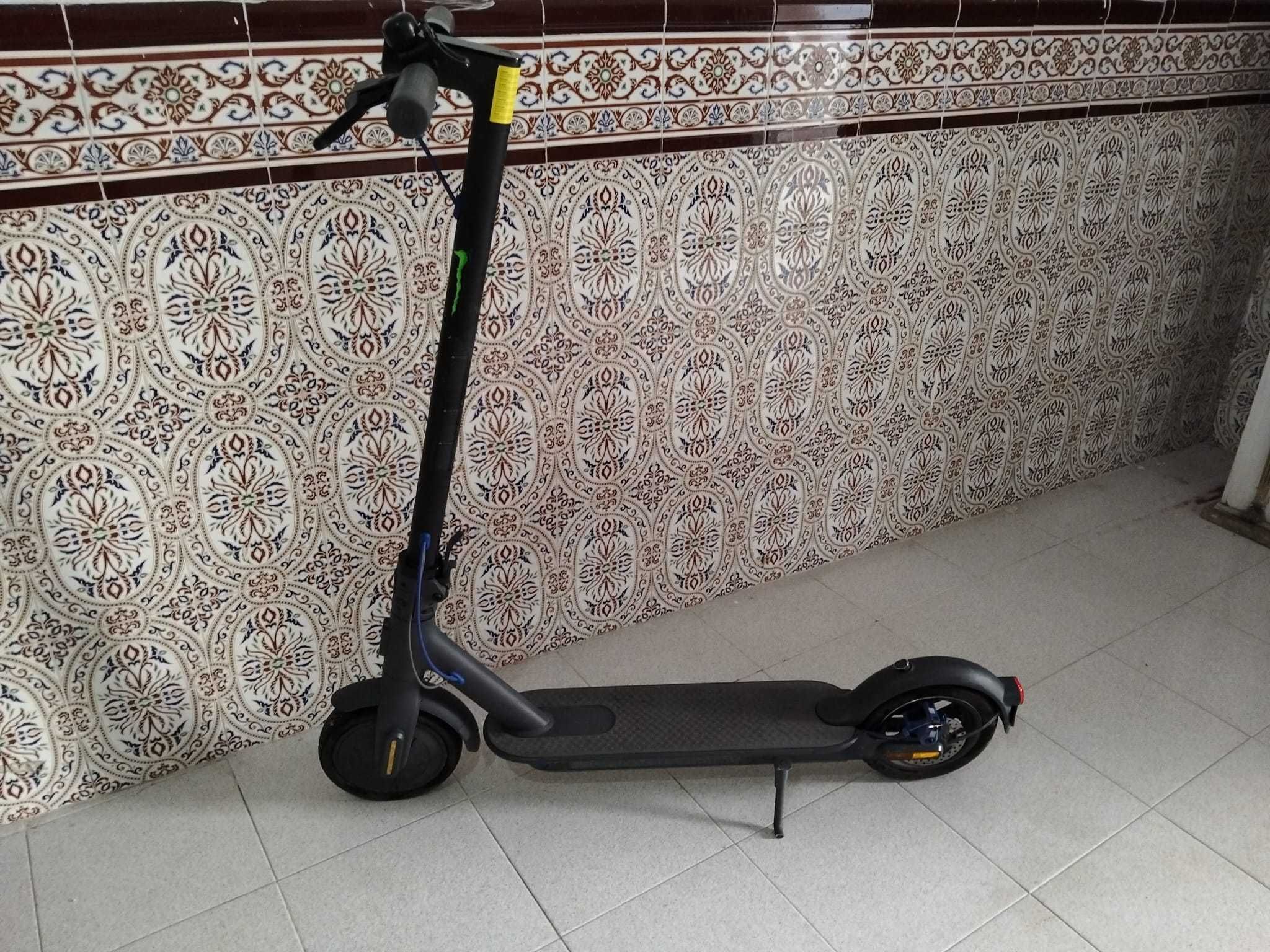Vendo trotinete Elétrica Xiaomi 3