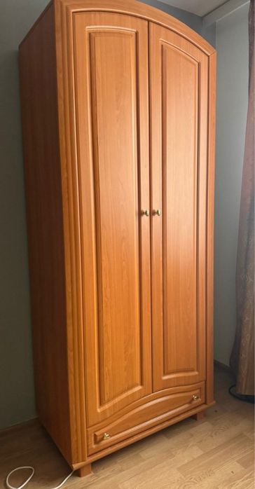 Меблі, стінка, комод і шафа