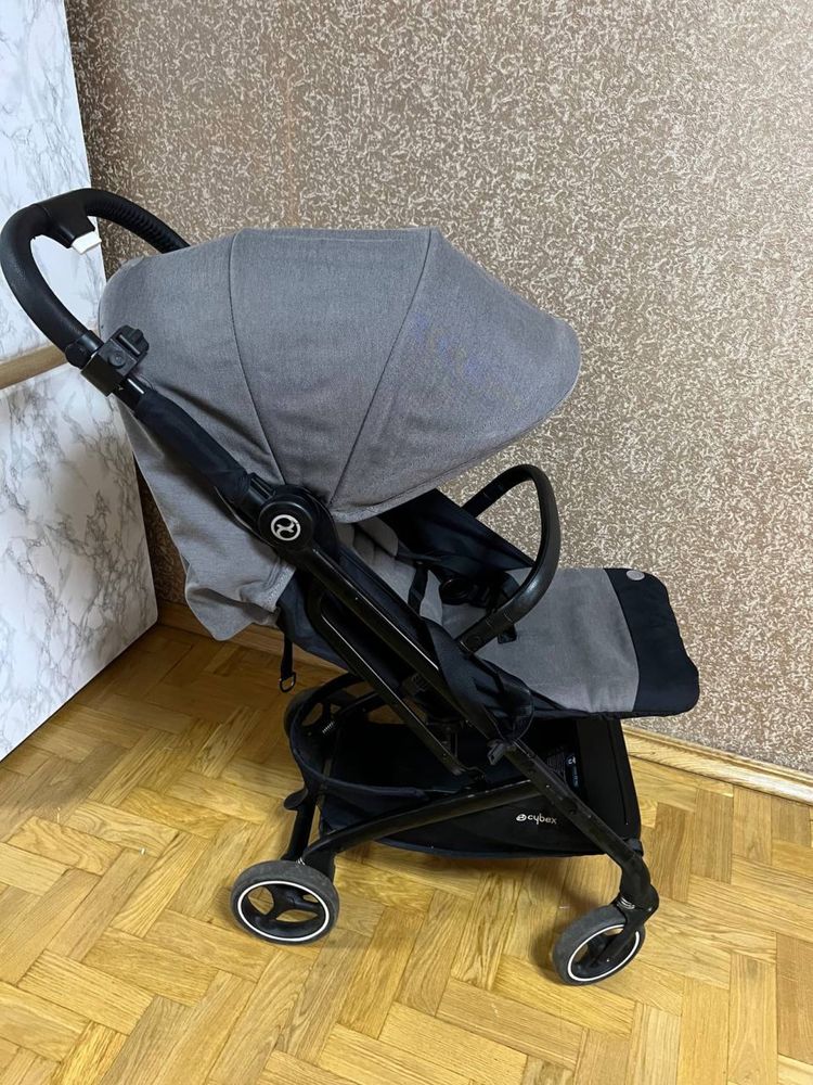 Продам коляску Cybex Beezy