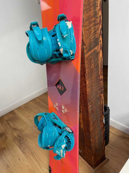 Deska snowboardowa Snowboard Morrow 140cm pokrowiec GRATIS