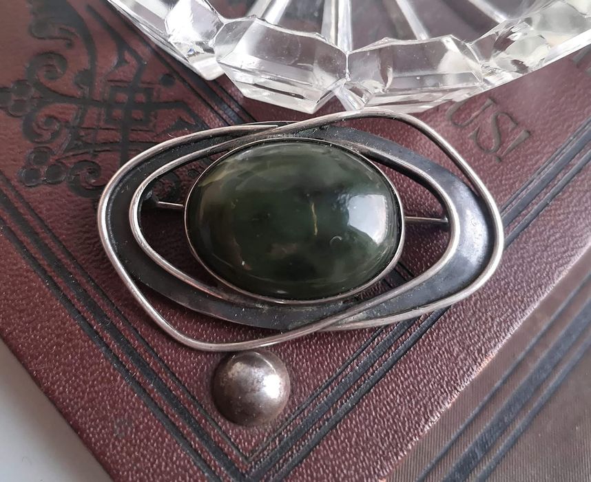 Orno Broszka z Jadeitem Nefrytem duża Sygnowana