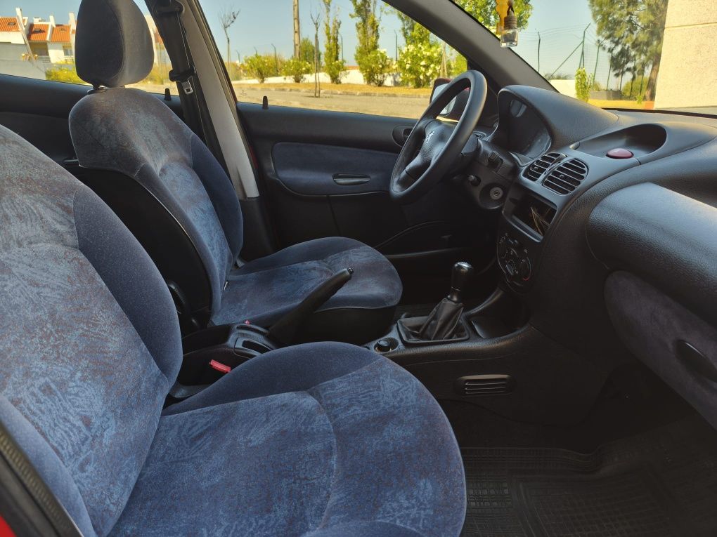 Peugeot 206 com 138,000 quilômetros