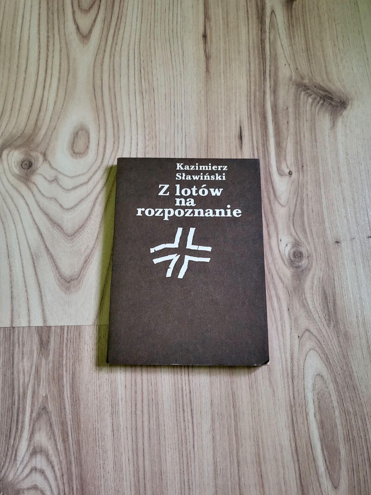 Książka z lotów na rozpoznanie