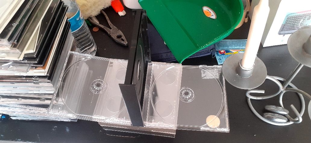 Caixas CD e DVD vazias
