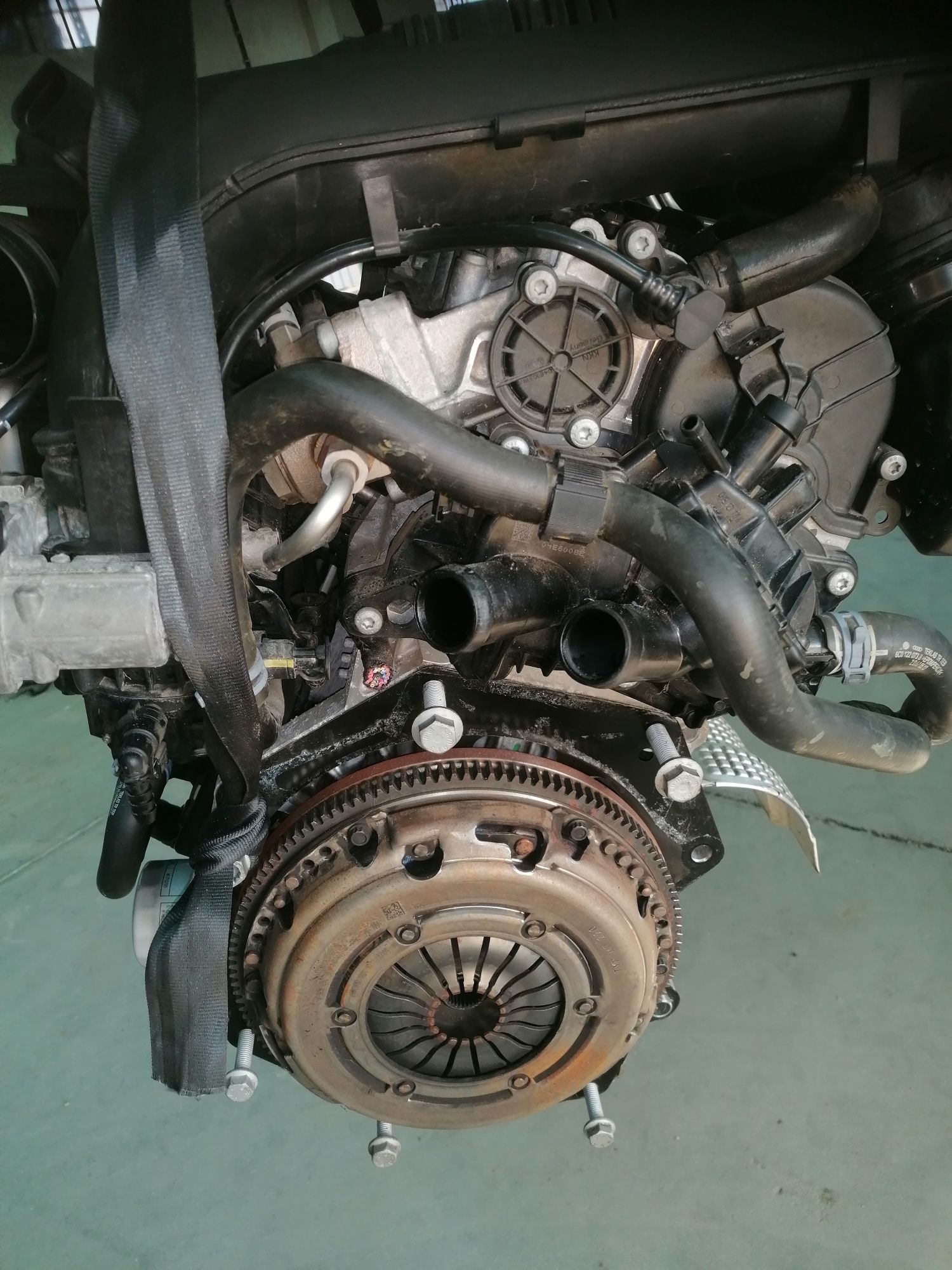 Motor  V. W GOLF 1200 TSI CJZ