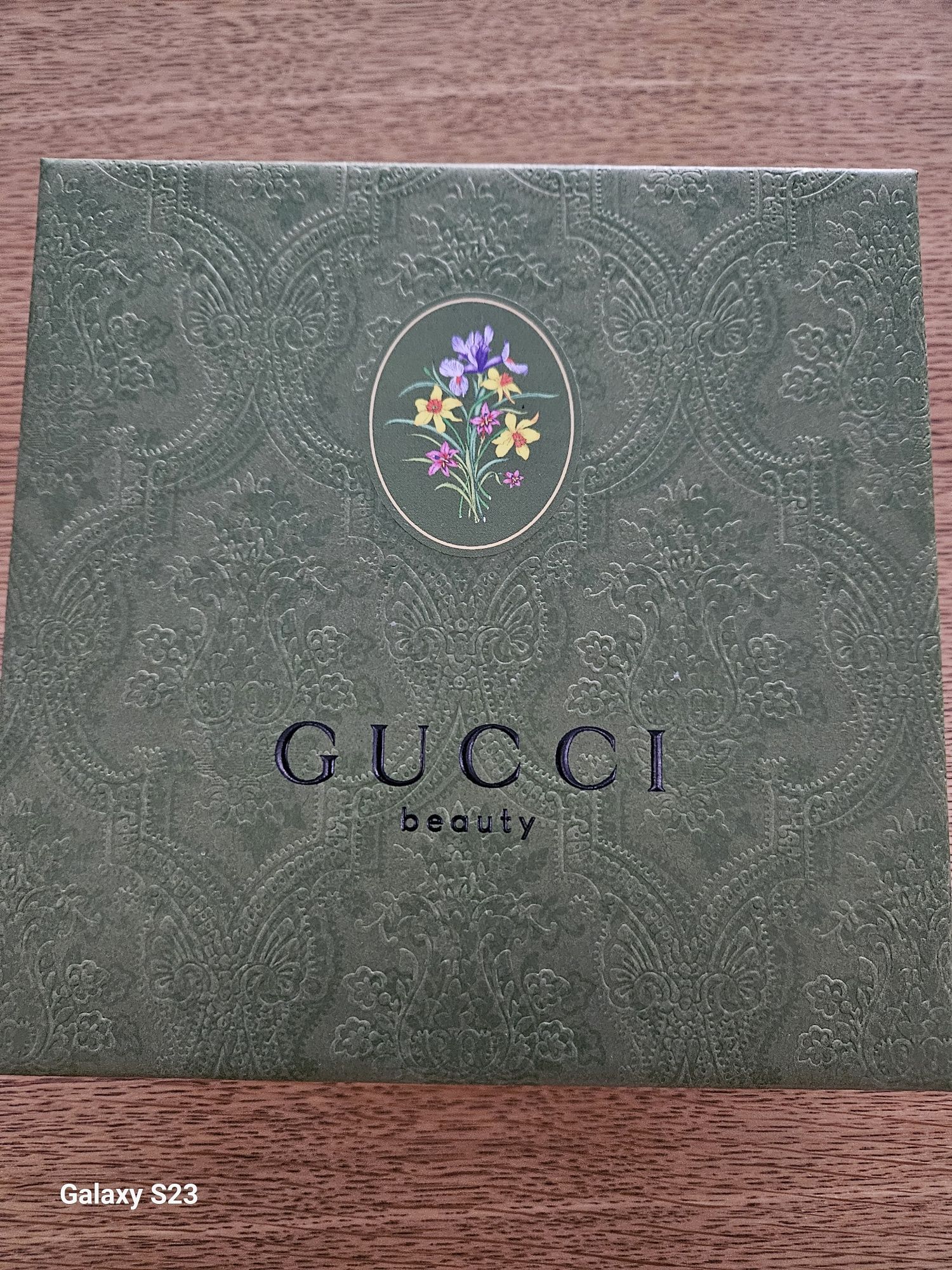 PUDEŁKO Gucci - nowe