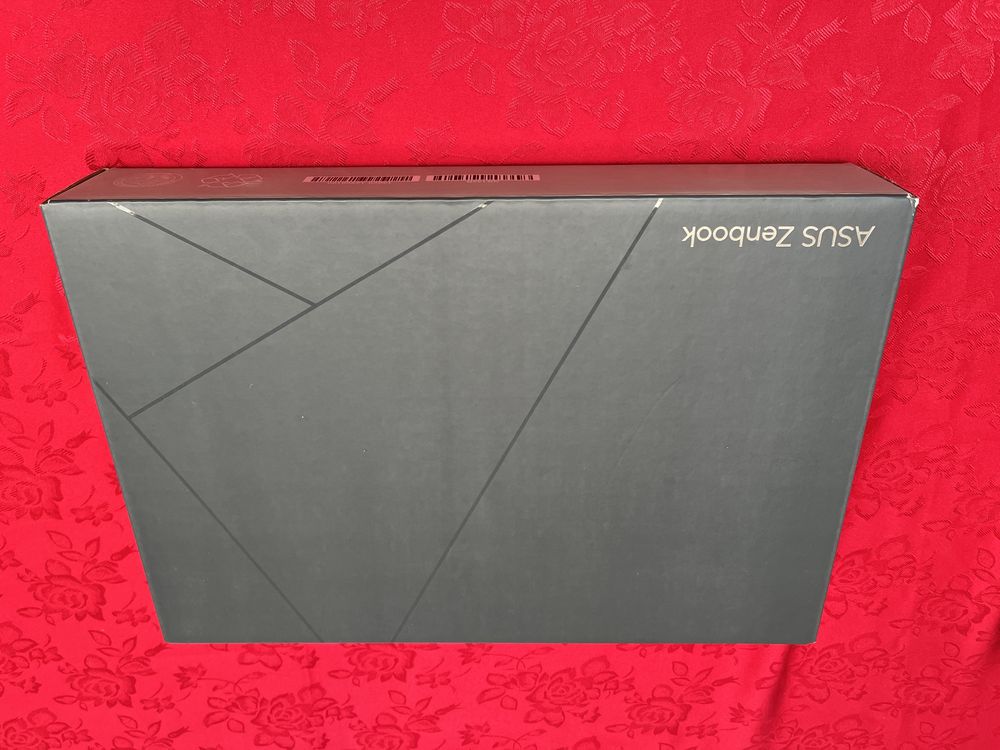 ASUS ZenBook 14 OLED UX3402VA