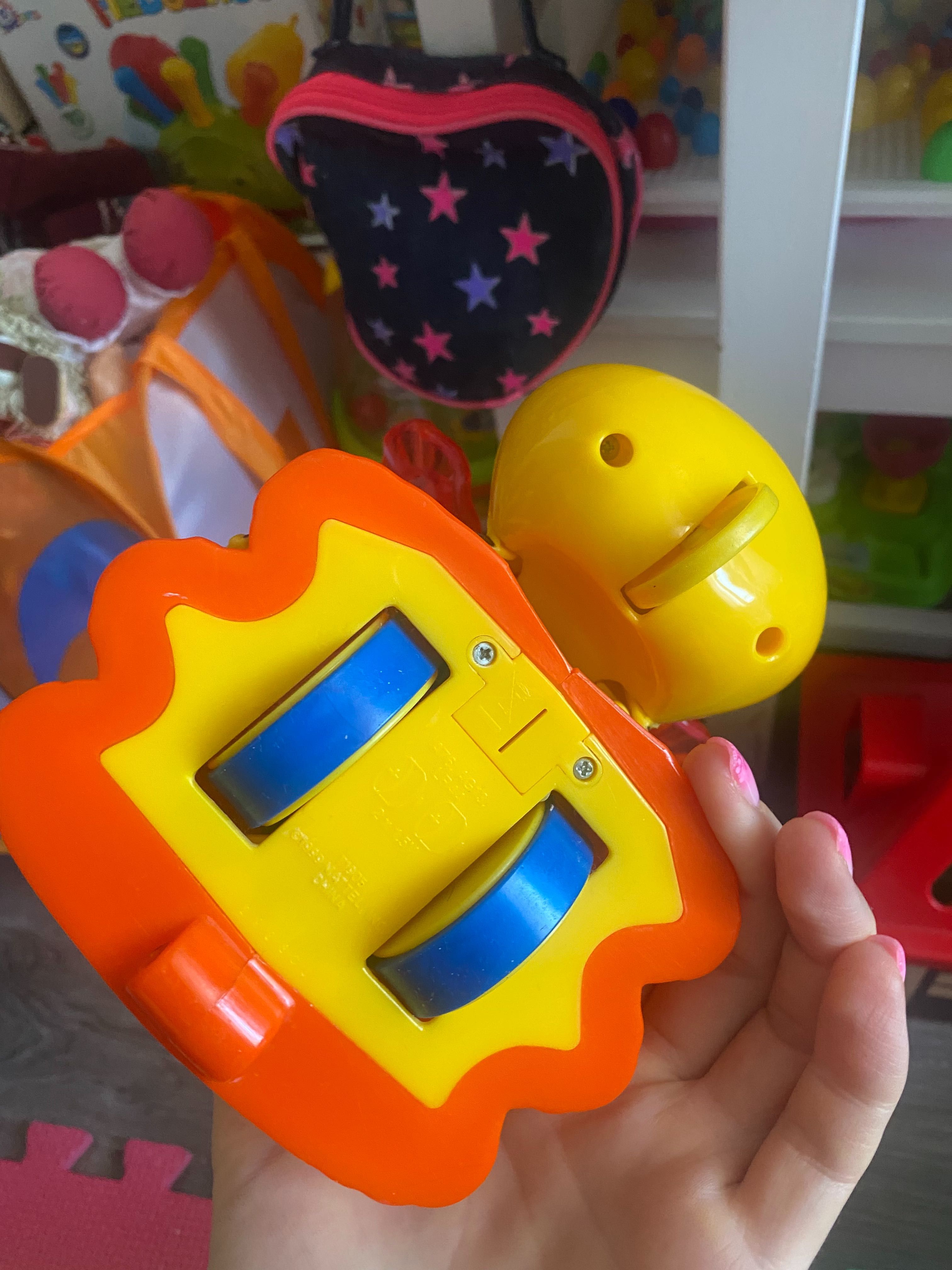 Розвиваючі іграшки Сhicco, Fisher price