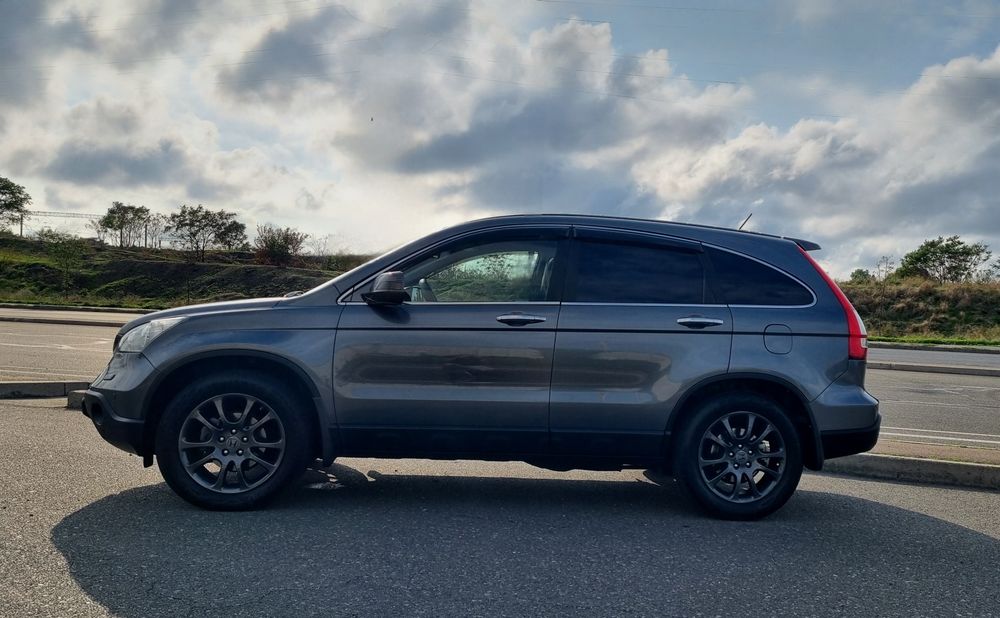 Продам  Honda CR-V