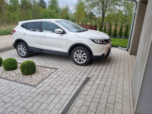 Nissan qashqai 1.5 diesel przebieg 89t.km  Norma spalin euro6