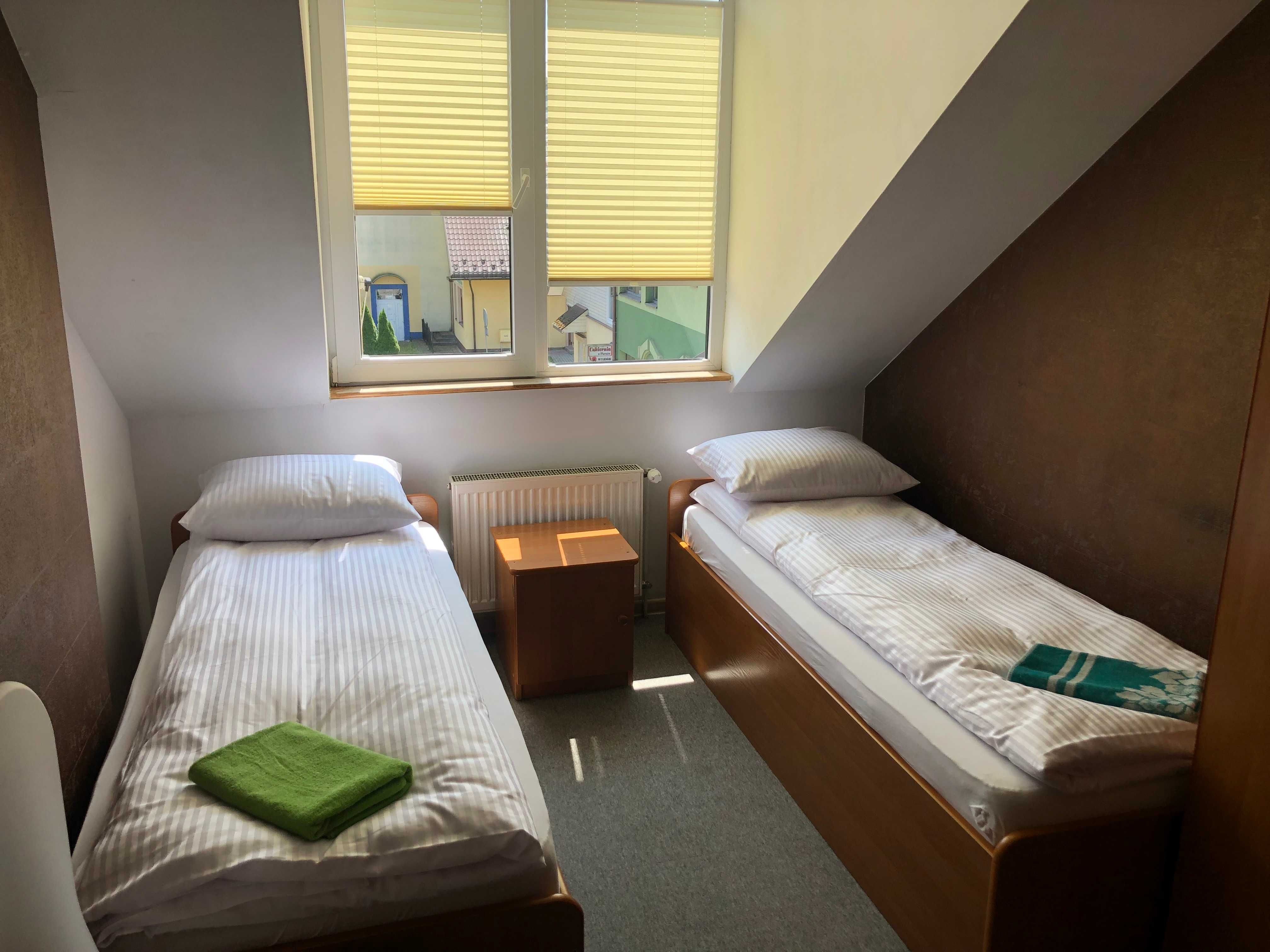 nocleg / hotel / pokoje / bieszczady / Lesko