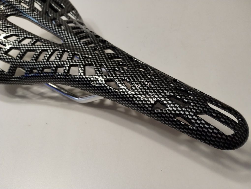 Siodełko rowerowe kompozyt carbon