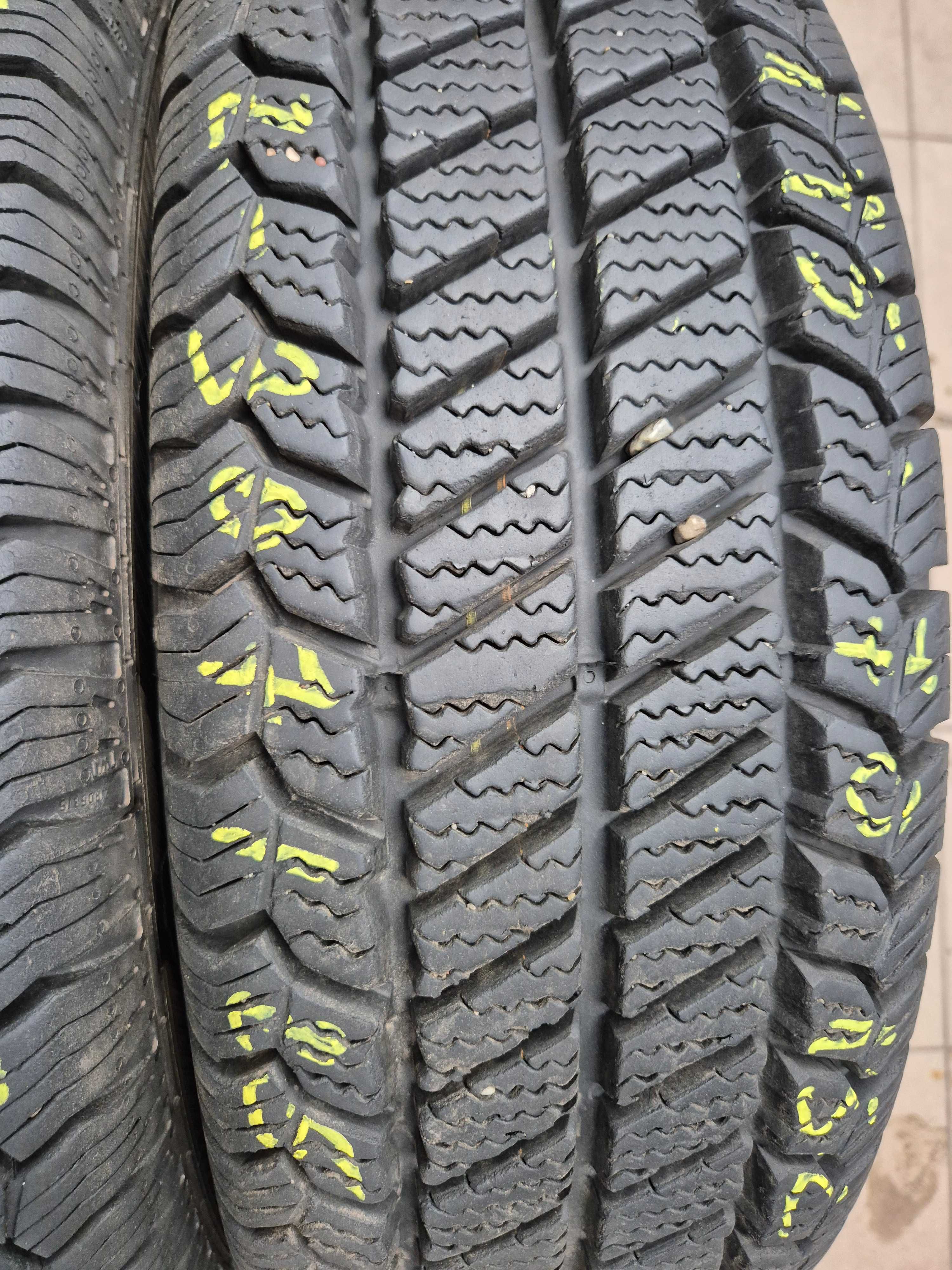 195/70r15C (Z307/25)006 2szt 10mm SnoVanis 2 BARUM 19r ZIMOWE