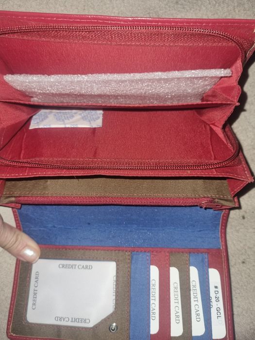 Nowy portfel skórzany